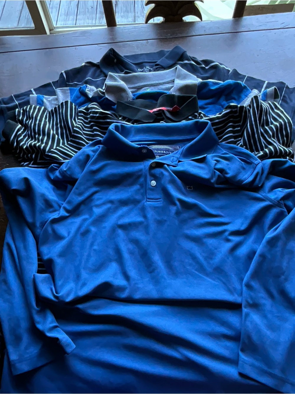 4 size large men’s polos